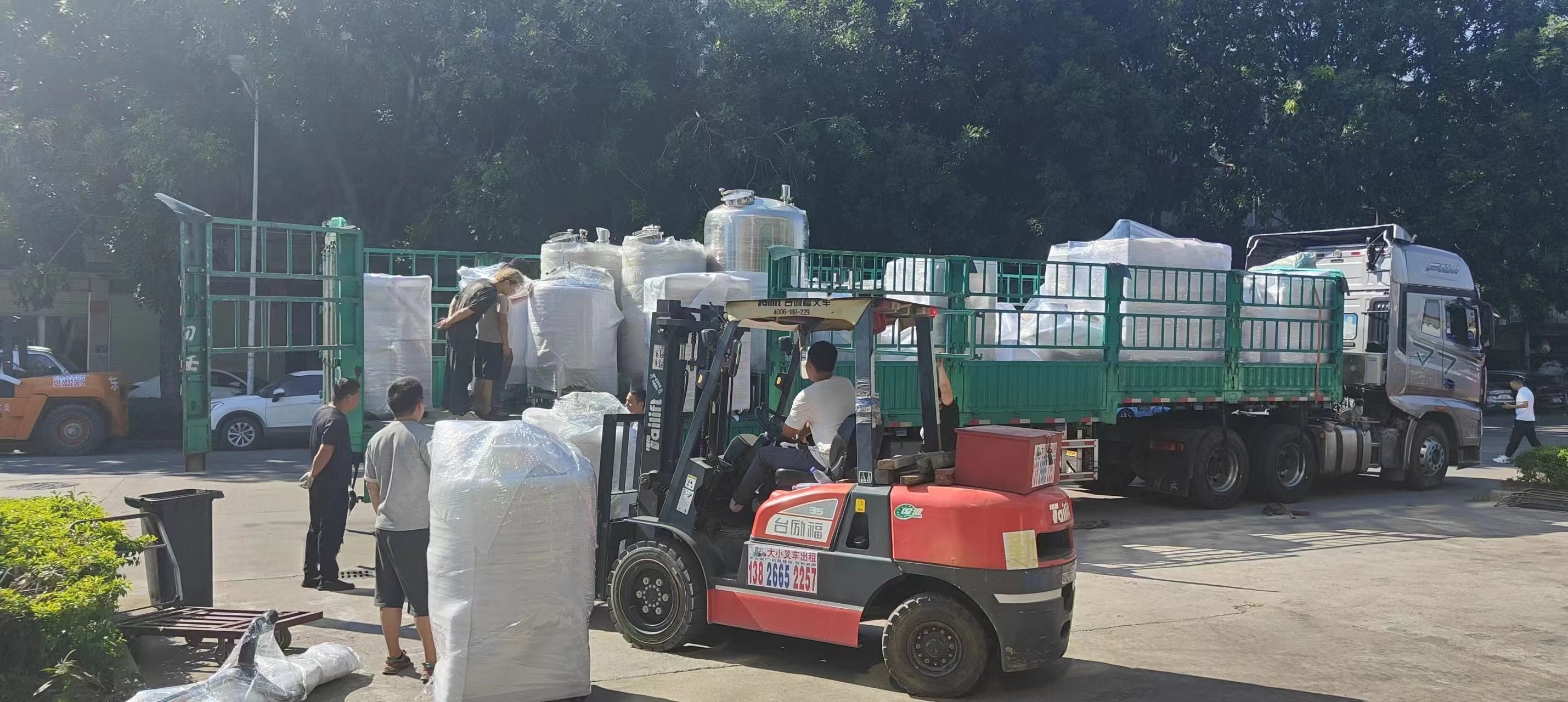Guangzhou Weidong Trade Co., Ltd. สายการผลิตของโรงงาน