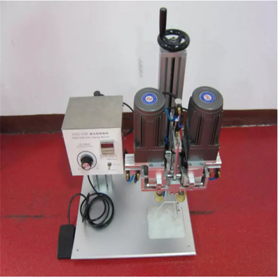 เครื่องปิดฝาเกลียวกึ่งอัตโนมัติ 220V แบบตั้งโต๊ะสำหรับขวด