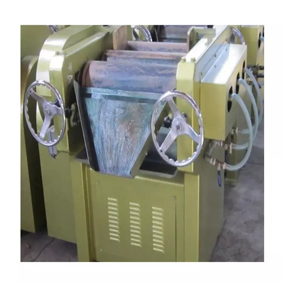 เครื่องผสมผงแห้งอุตสาหกรรม 380V อเนกประสงค์พร้อมม้วนสาม