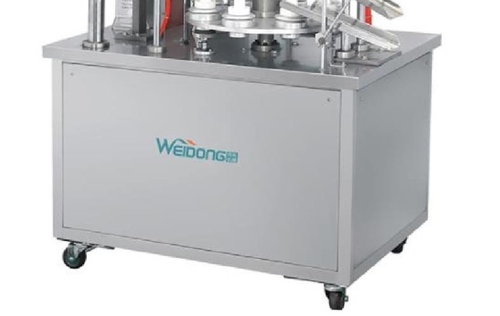 เครื่องบรรจุและปิดผนึกท่อที่มีความเสถียร 1.5KW กันสนิมกึ่งอัตโนมัติ