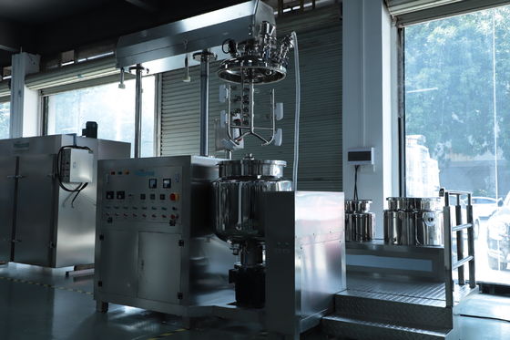 เครื่อง homogenizer วาคูม 5000L เหล็กไร้ขัดเหล็ก ด้วยการรับประกัน 1 ปี